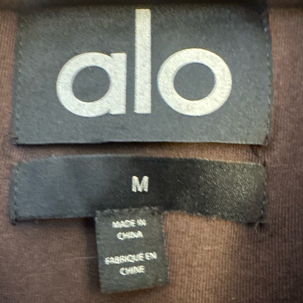 ALO Yoga Gold Rush Ribbed Velour Puffer Coat | Machiatto Brown - Picture 7 of 10
